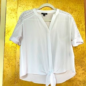 NWOT white top/blouse
